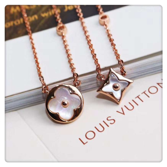 LV 25 LV Round Necklaces