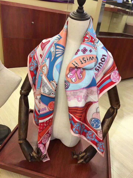 2018 LV 110*110cm Silk Square Women Scarves