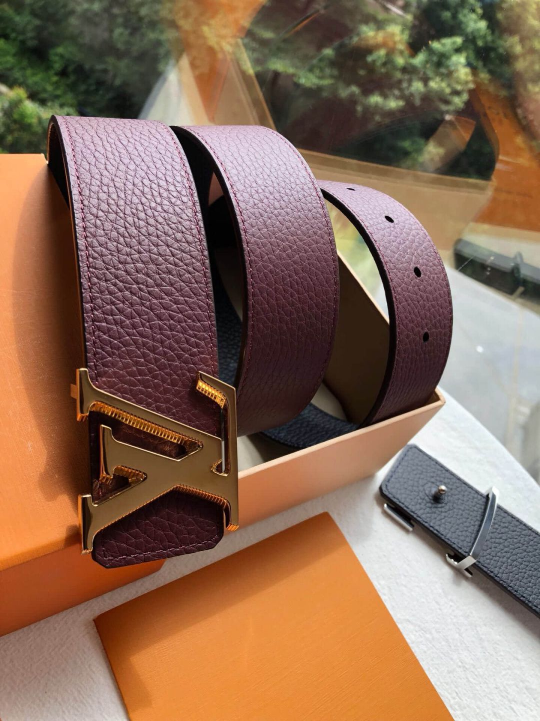 2018 LV Tilt Metal Buckle Reversible Men Belts