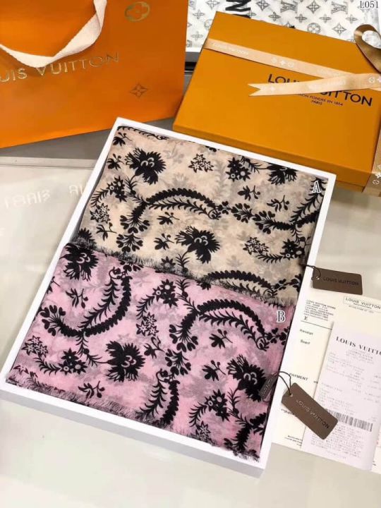 2018 LV Cashmere Square L051 Women Scarves