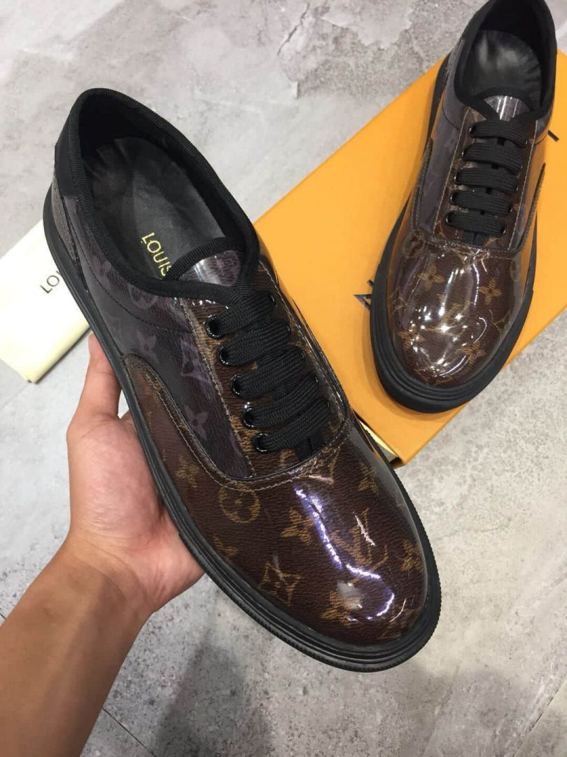 LV Men Leather Sneakers