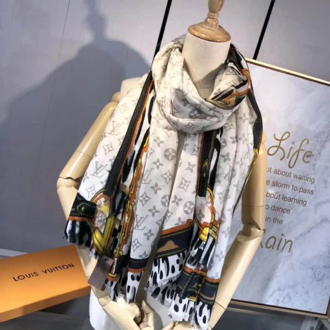 2018 LV Monogrom Women Scarves