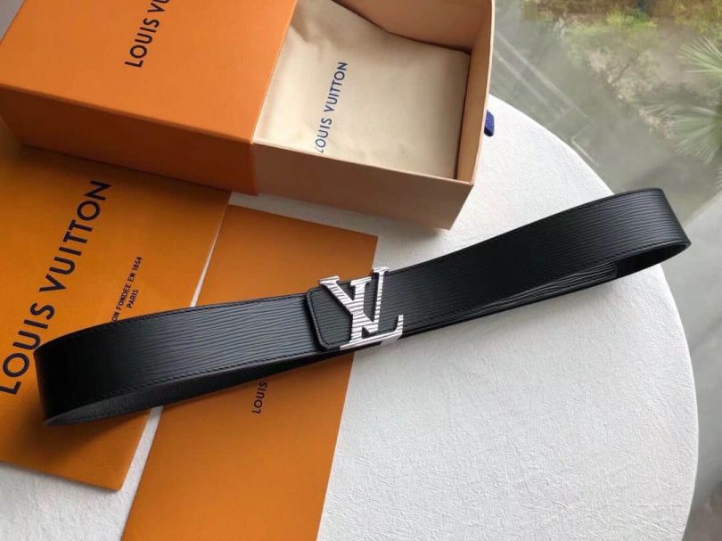 LV INITIALES Black Epi 40mm Men Belts