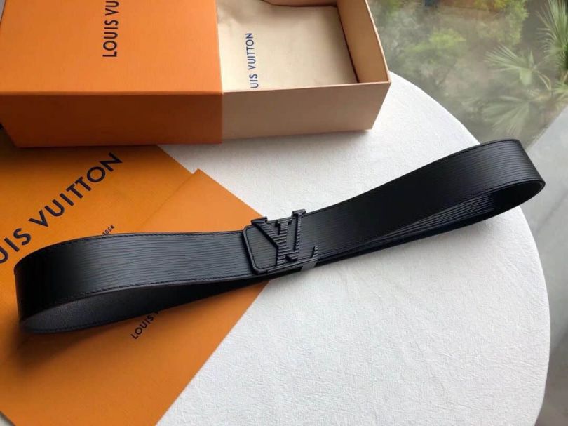 LV INITIALES Black Epi 40mm Men Belts