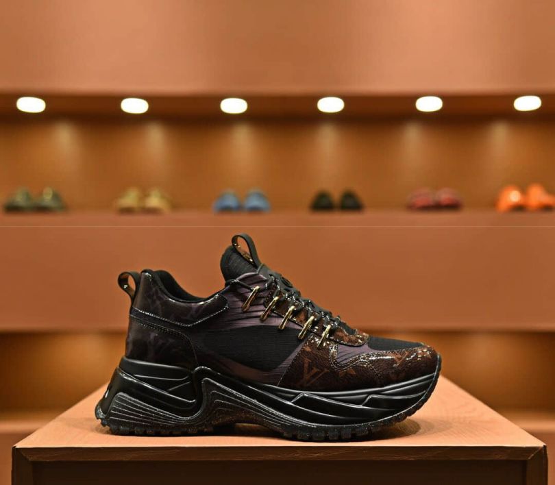 LV RUN AWAY PULSE Men Sneakers