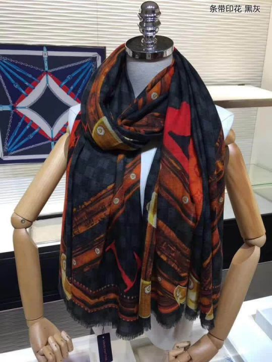 2018 LV Time Trunk Monogram Cashmere Women Scarves