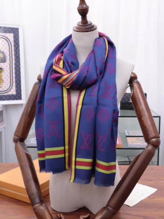 LV Limited Edition Reversible Women Scarves