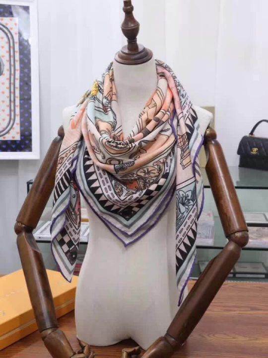 2018 LV Square Women Scarves