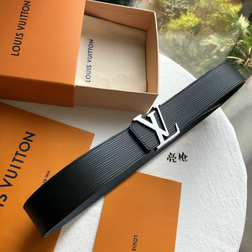 LV Initiales. 40mm Black Epi Men Belts