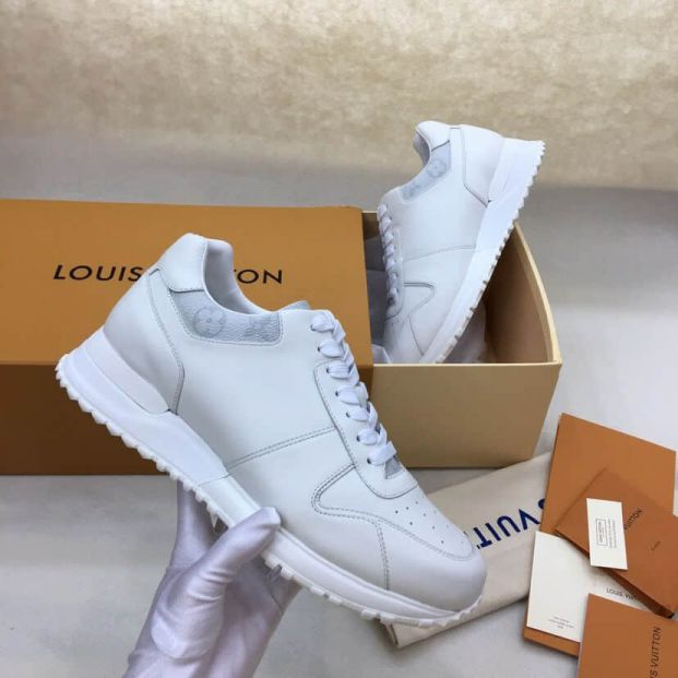 LV RUN AWAY Men Sneakers