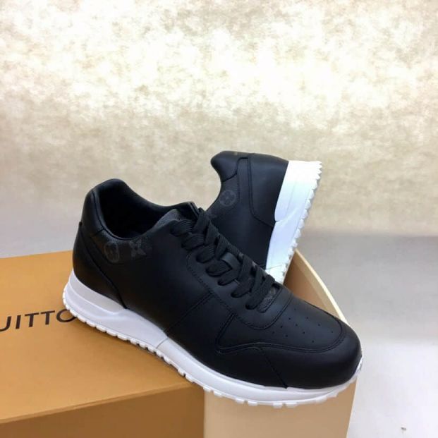 LV RUN AWAY Men Sneakers