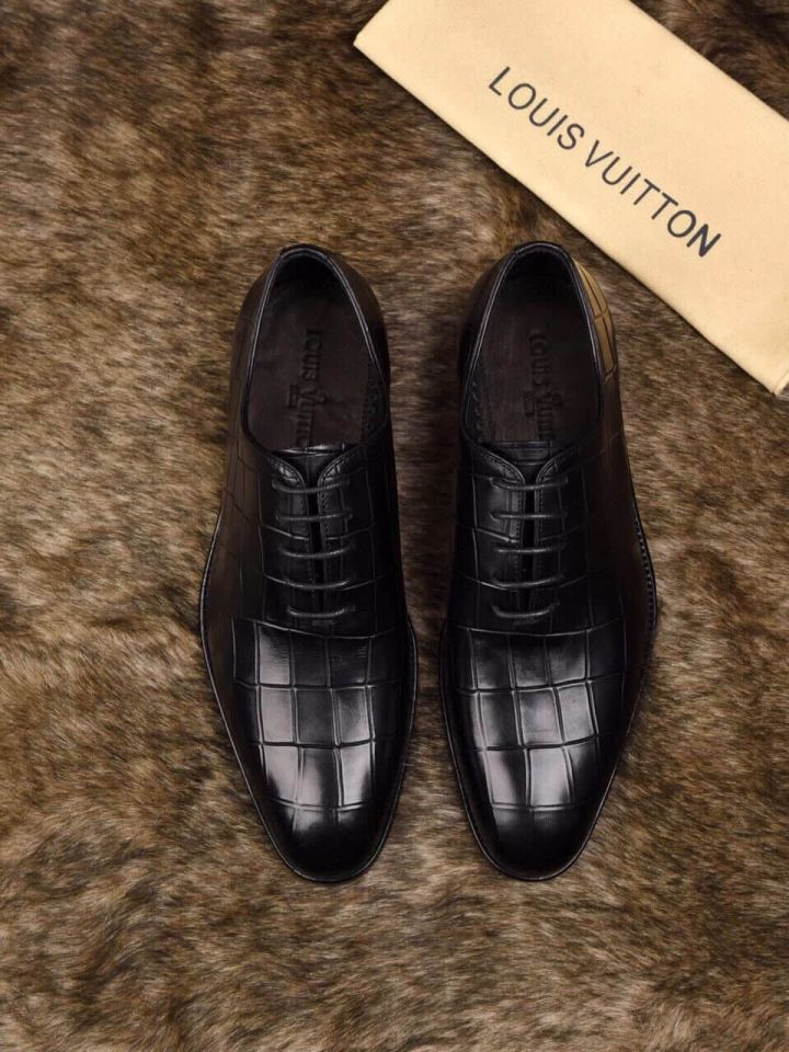 LV Men Leather Shoes