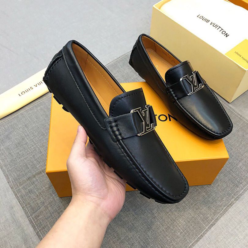 2019 LV Leather Apricot Men Loafers