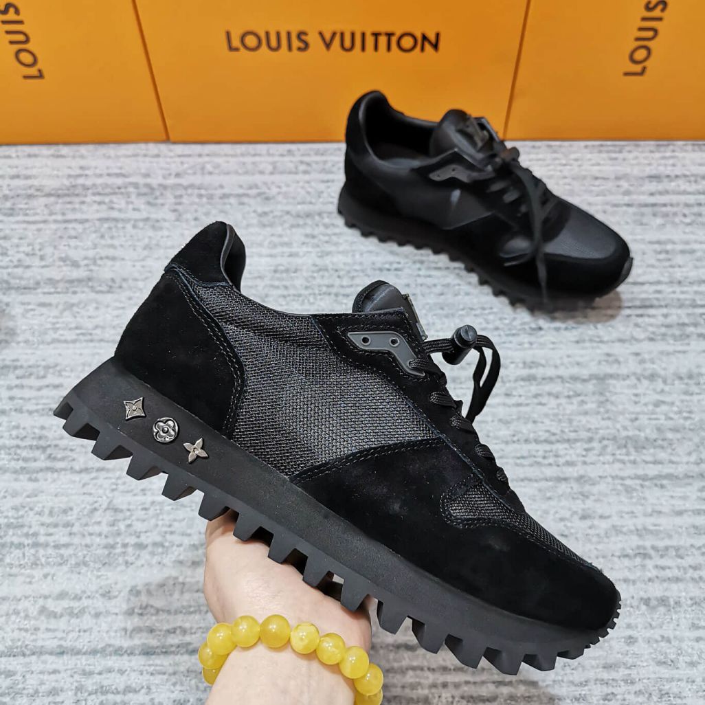 LV RUNNER Men Sneakers