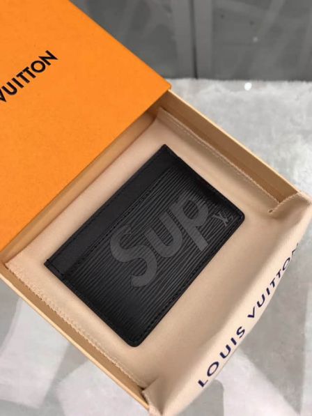 LV M61733 Supreme Black Epi Card Holder