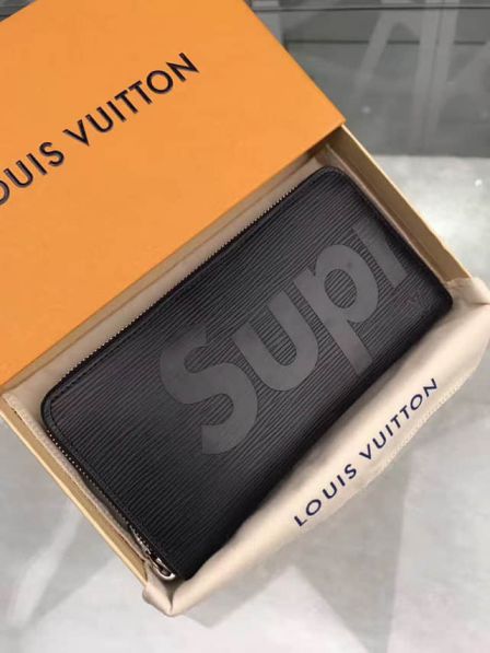 LV M60072 Supreme Black Epi Small Wallets