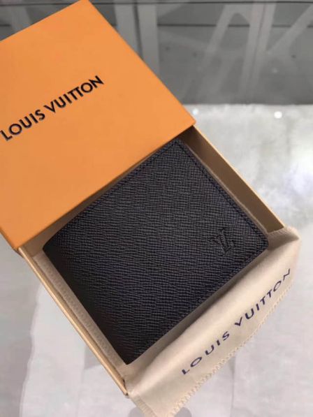 LV Taiga Amerigo Bi-Fold M42100 Wallets