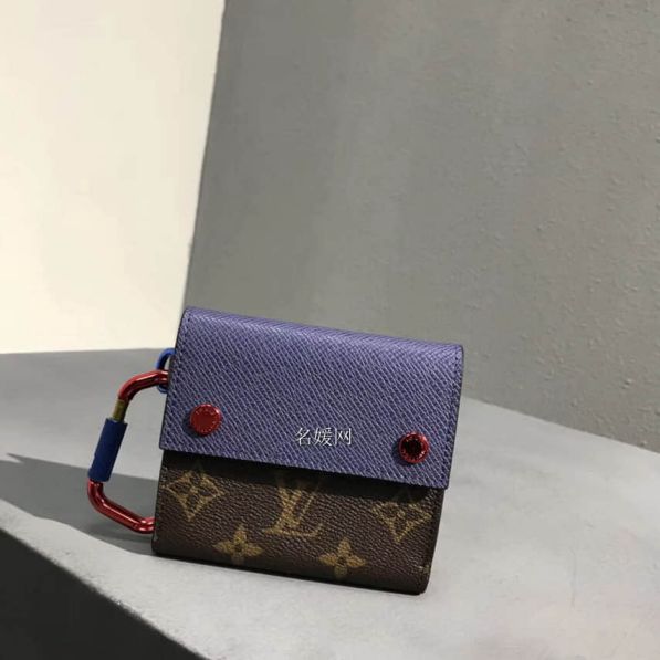 LV 2018 Limited Edition Short Bi-Fold M63041 Wallets