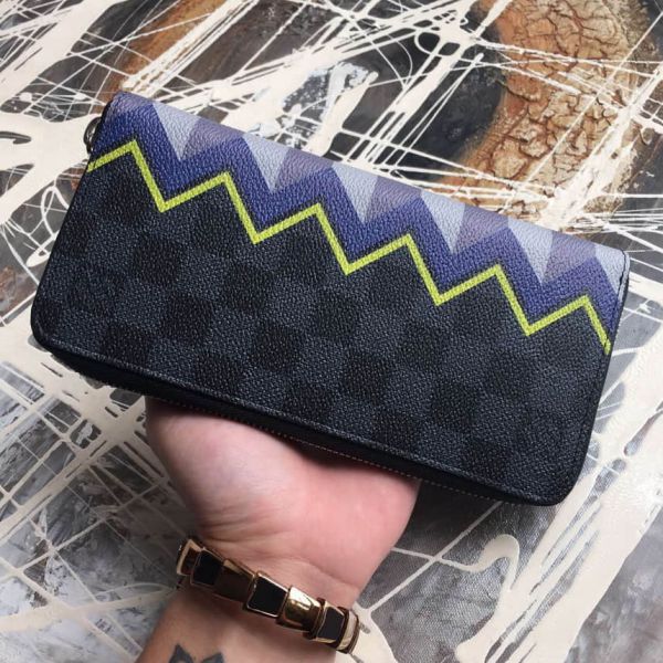 LV Men Karakoram Print Long N61253 Wallets