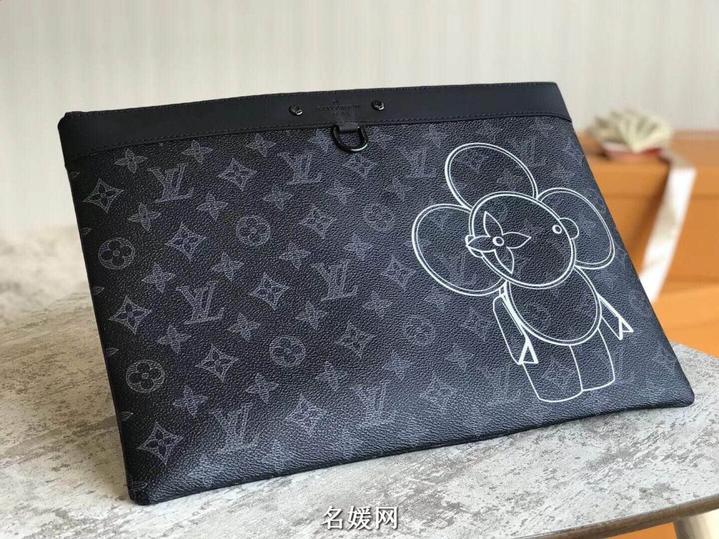 LV 2018 POCHETTE APOLLO Sunflower M62904 Clutch Bags