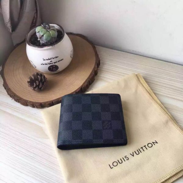 LV M60895 Men Black Short Wallets