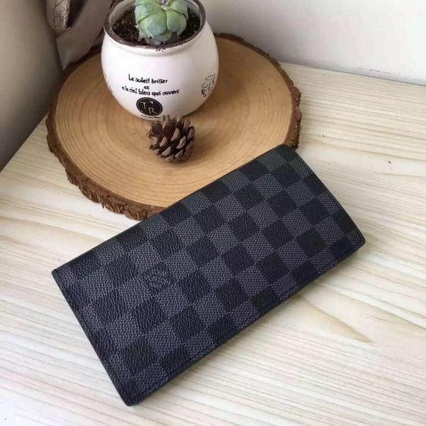 LV M60665 Black Wallets