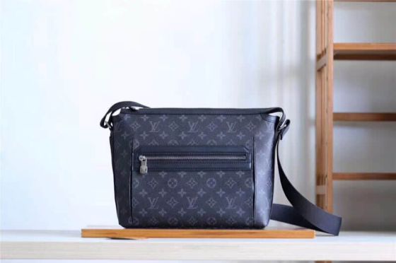 LV 2018 Small Odyssey Messenger M44223 Shoulder Bags