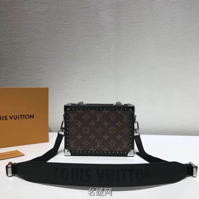 LV 2018 Men Shoulder Bags