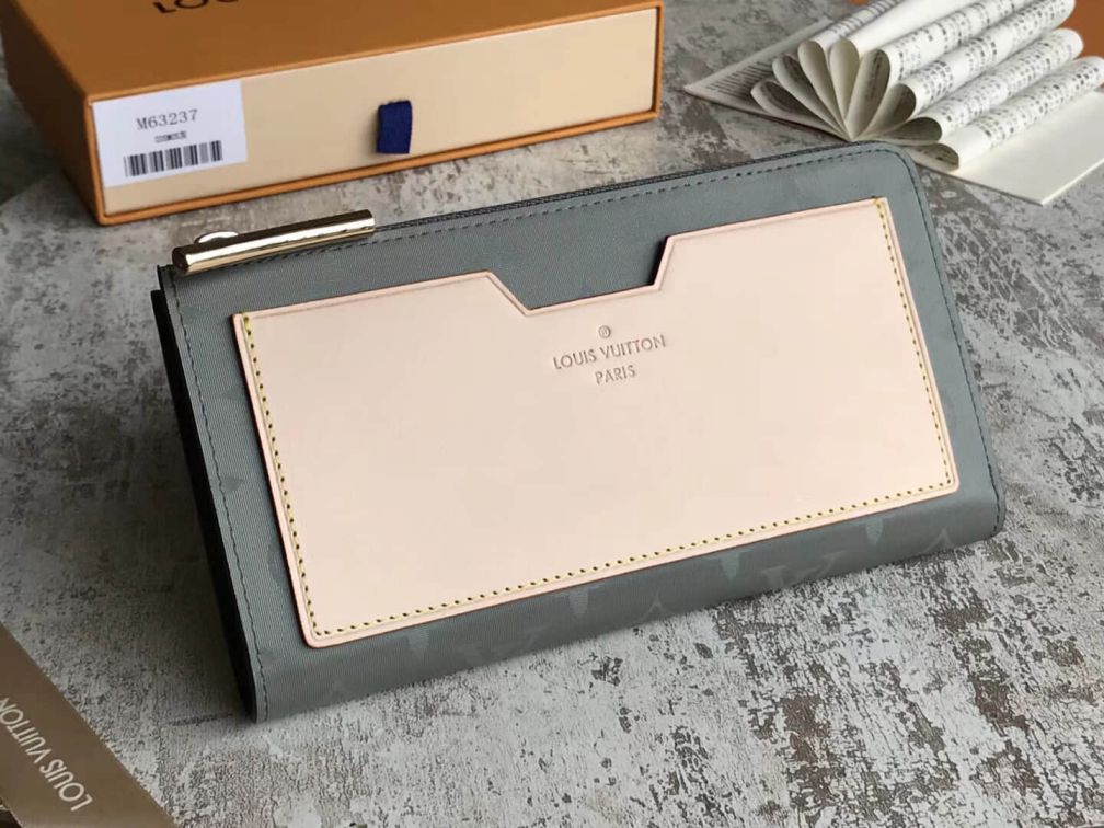 LV 2018 Laser Cosmos Bi-Fold M63237 Wallets