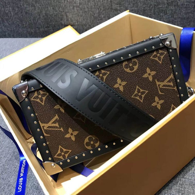 LV 2018 Small Monogram Men Shoulder Bags