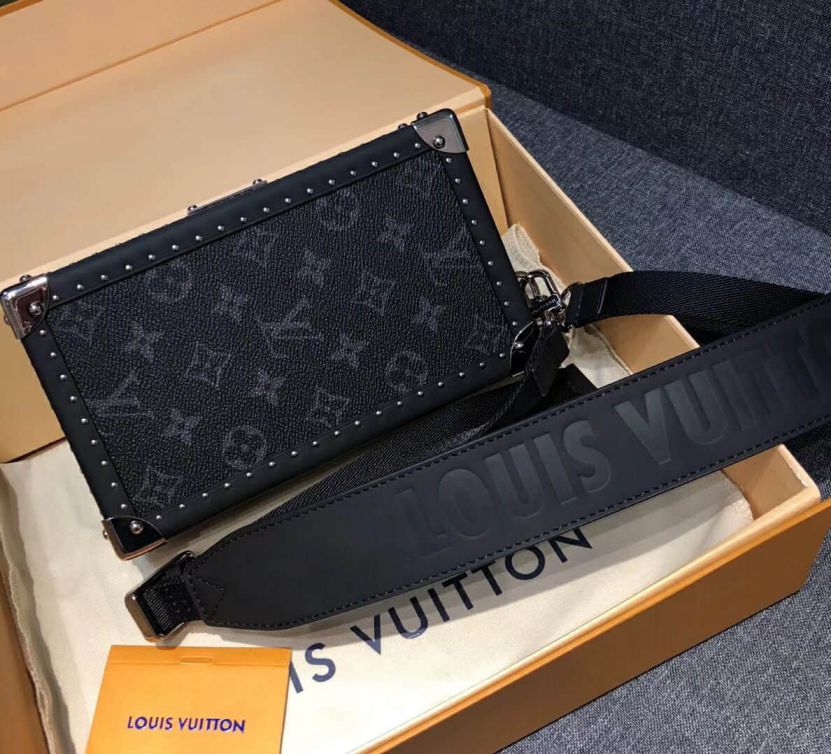 LV 2018 Small Men Black Shoulder Bags