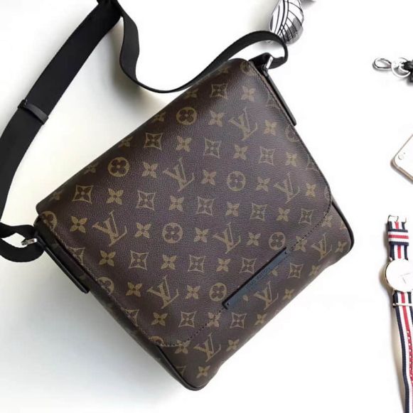 LV M40935 District Small Monogram Macassar Canvas Men Crossbody Shoulder Bags