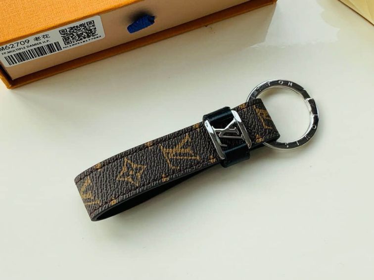 LV DRAGONNE Key Chain M62709 Monogram Accessories