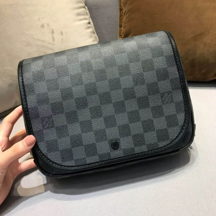 LV Men Clutch Bags