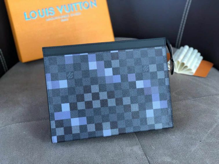 LV N60175 POCHETTE VOYAGE Clutch Bags