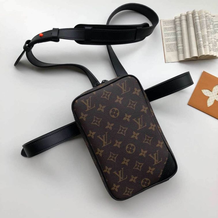 LV Utility Side M44477 Shoulder Bags