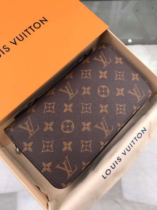 LV M41506 Clutch Bags