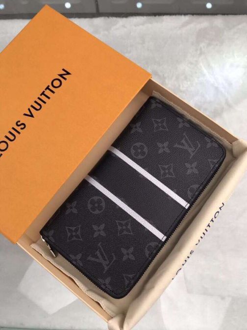 LV M64645 Wallets