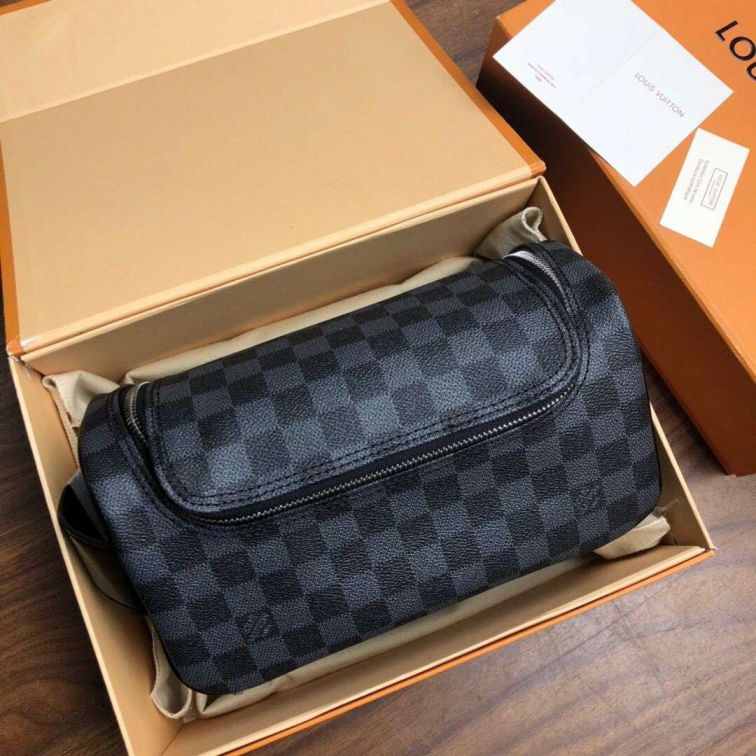 LV N47625 Men Black Clutch Bags