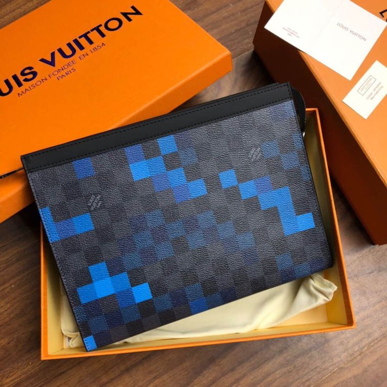 LV N60174 VOYAGE Clutch Bags