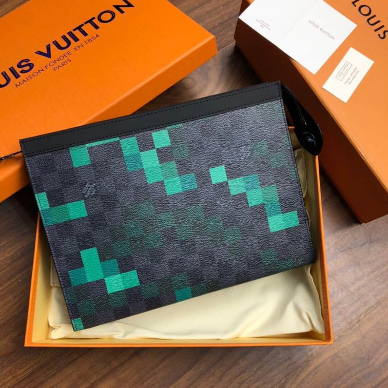 LV N60176 VOYAGE Clutch Bags