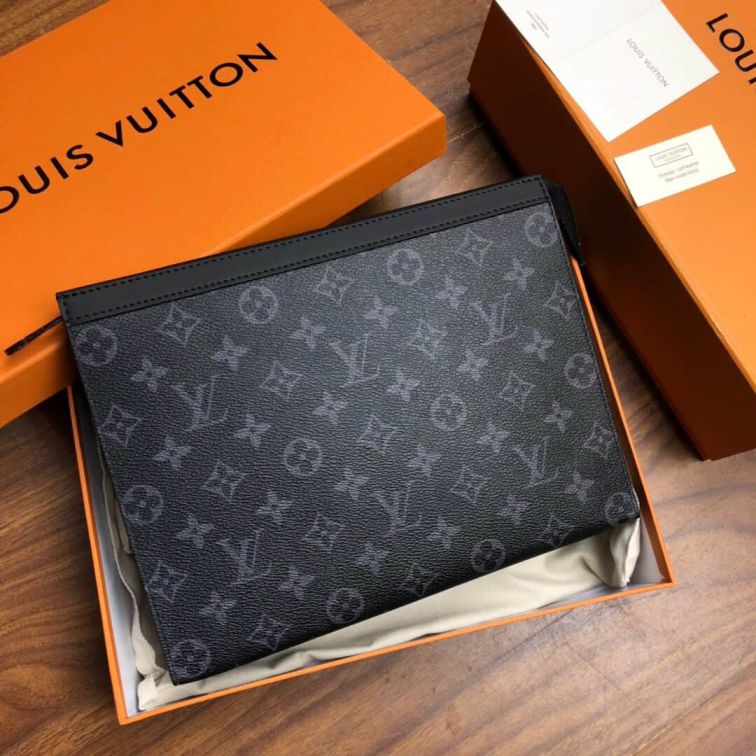 LV M61692 Black VOYAGE Clutch Bags