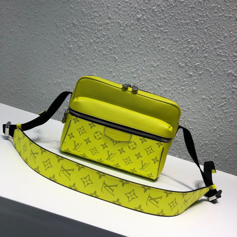 LV M30239 Yellow OUTDOOR Messenger Shoulder Bags