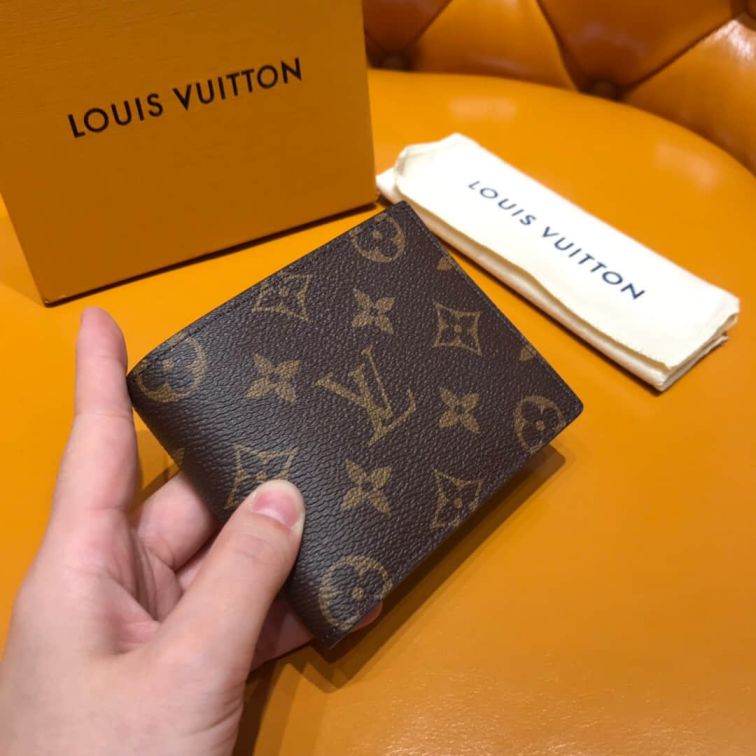 LV Monogram Short Bi-Fold MULTIPLE Bi-Fold M60895 Wallets