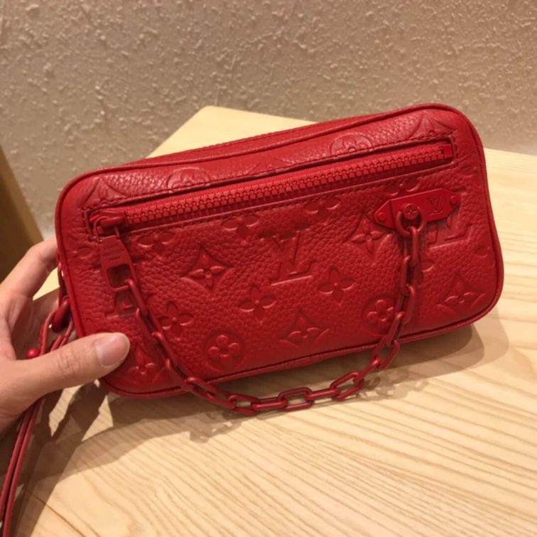 LV M53555 Pochette Volga Clutch Bags