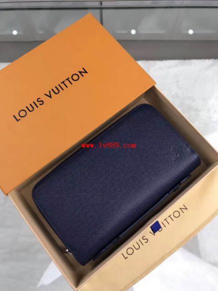 LV M42098 Zippy Large Bi-Fold Taiga Men Wallets