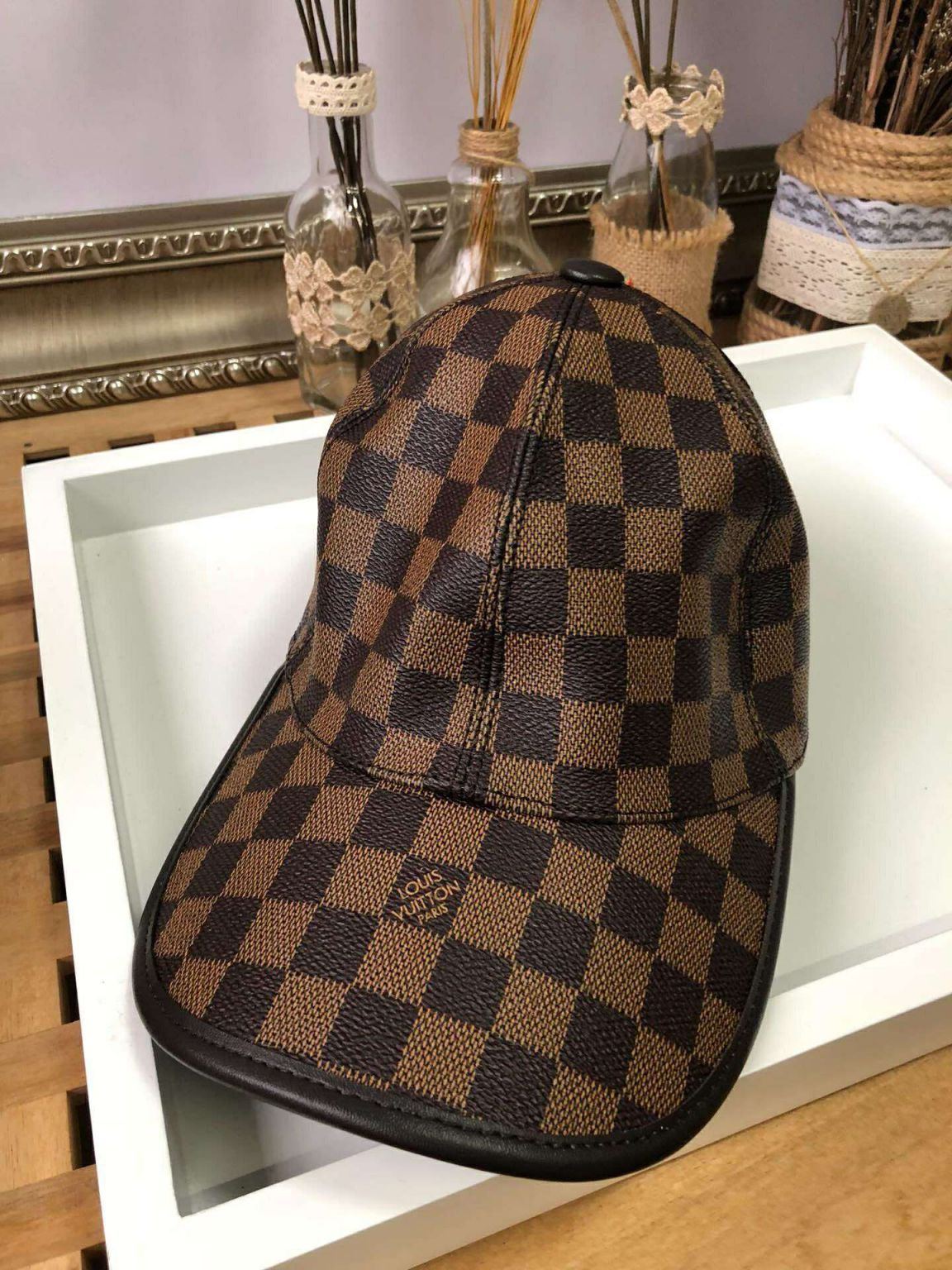 LV Unisex Baseball Hats