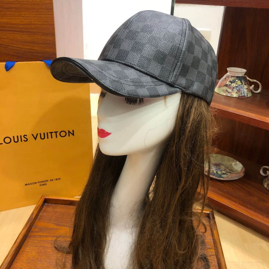 LV Unisex Baseball Hats