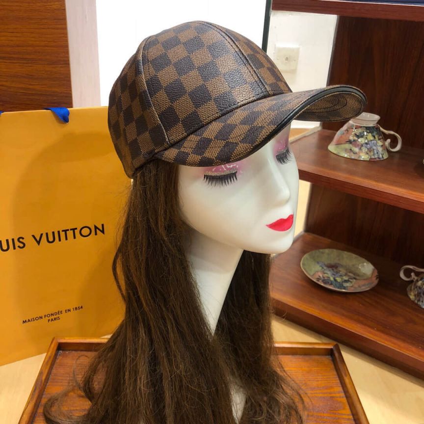 LV Unisex Baseball Hats