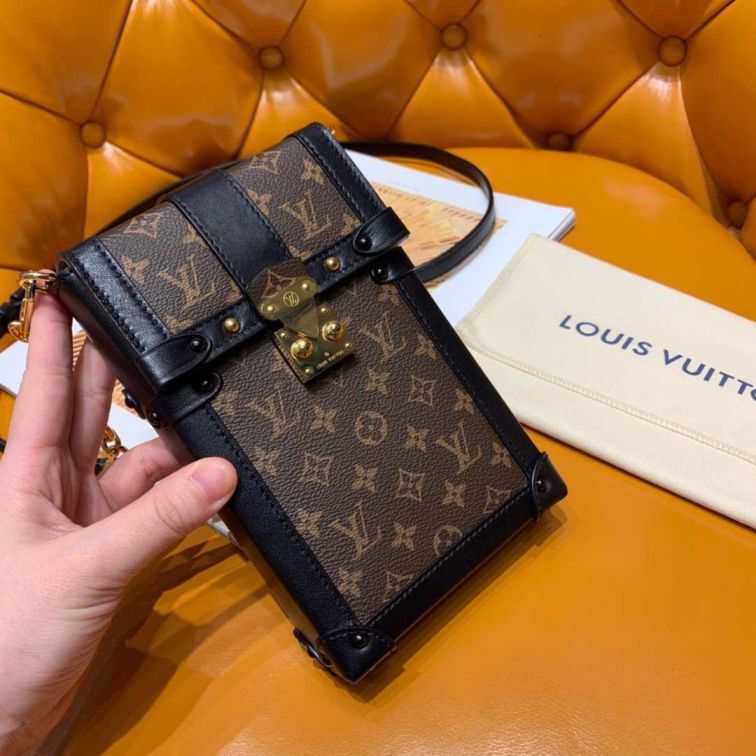 LV 2019 NEW Monogram TRUNK VERTICAL Chain M63913 Women Shoulder Bags